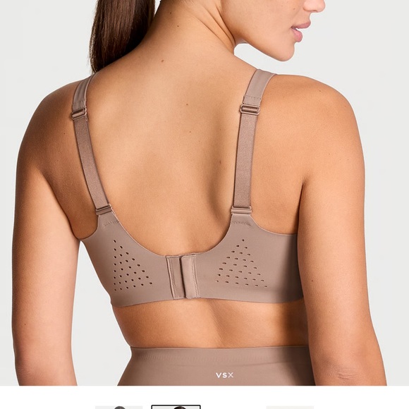 VSX
Featherweight Max™ Sports Bra - Picture 2 of 6